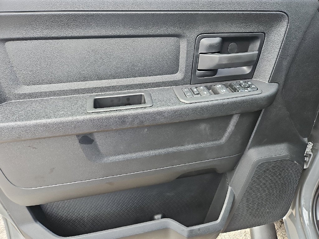 2027 RAM 2500 Black Express