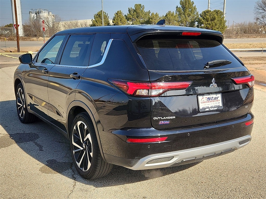 2024 Mitsubishi Outlander SE