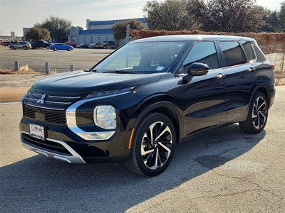 2024 Mitsubishi Outlander SE