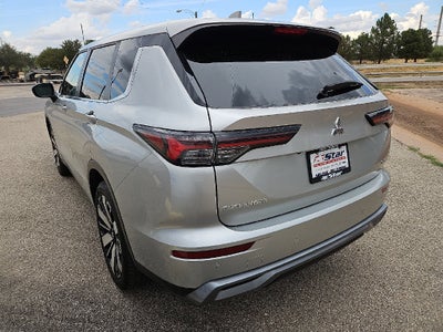 2025 Mitsubishi Outlander SE