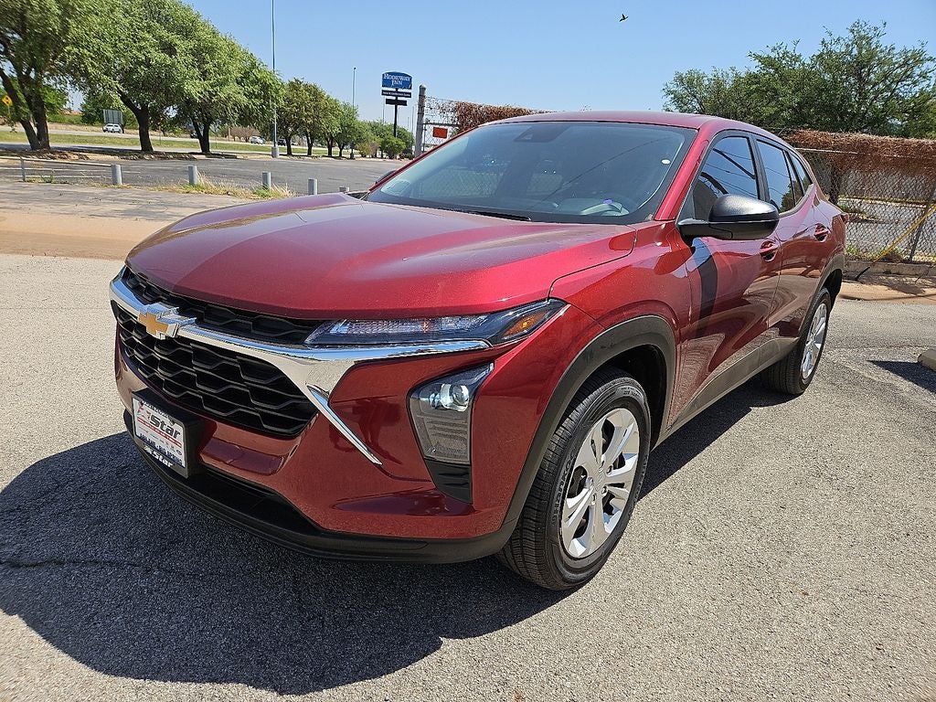 2025 Chevrolet Trax LS